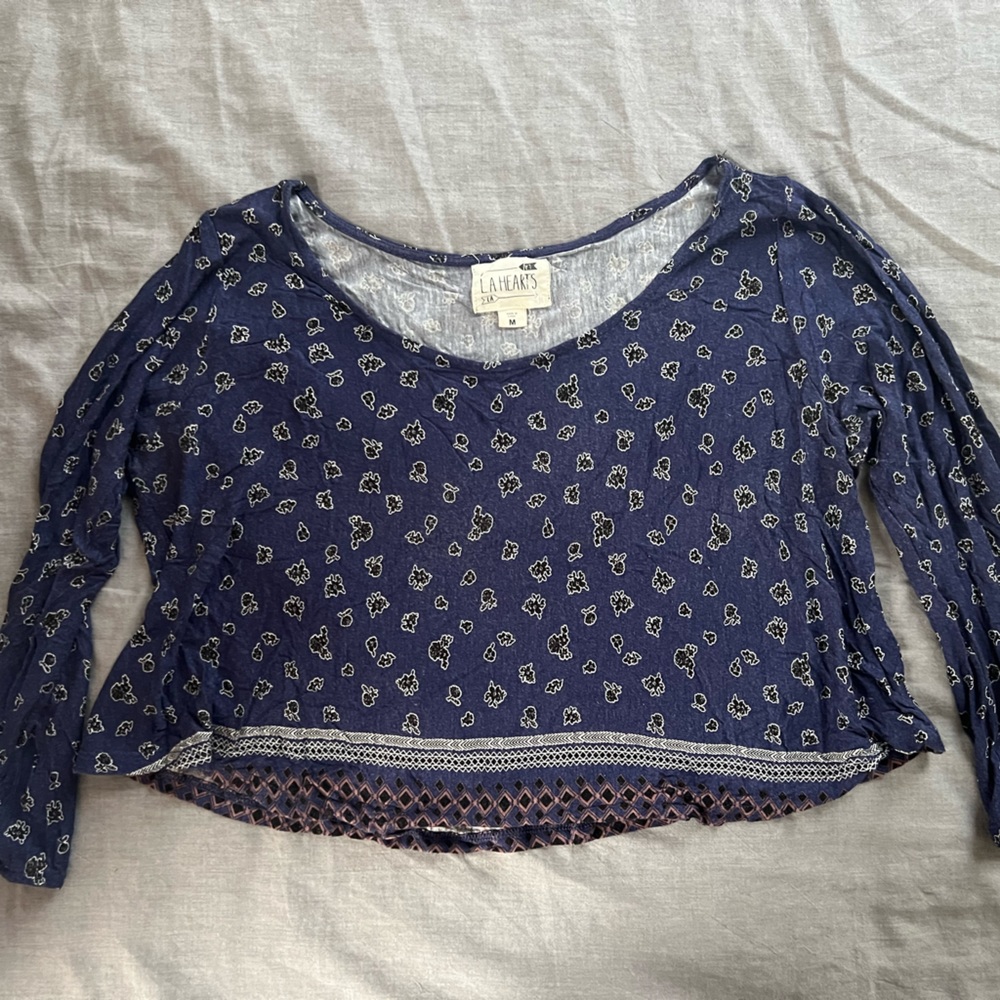 LA Hearts cropped long sleeve floral top